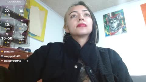 Zoe  online show from 01/29/25, 12:45