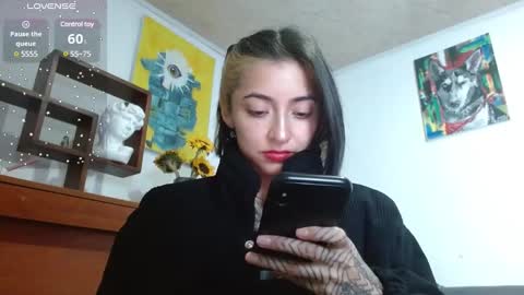 Zoe  online show from 02/13/25, 10:33