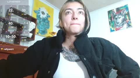 Zoe  online show from 02/19/25, 09:50