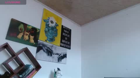 Zoe  online show from 03/16/26, 06:12