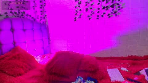 Snapshot of _zoegray chatting on 02/17/26, 04:20 zoe online show from 02/17/26, 04:20