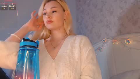 Snapshot of a1l3na_al3 chatting on 03/02/25, 02:21 Alena online show from 03/02/25, 02:21