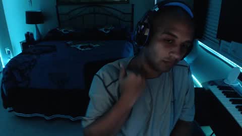 a4orce online show from 02/09/25, 05:08