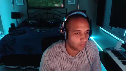 a4orce online show from 02/19/25, 05:49