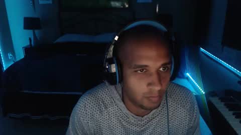 a4orce online show from 11/19/25, 02:00