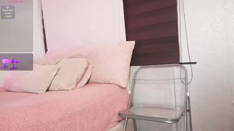 Alexandra  online show from 10/17/25, 09:12