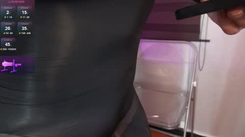 Alexandra  online show from 12/21/25, 09:05