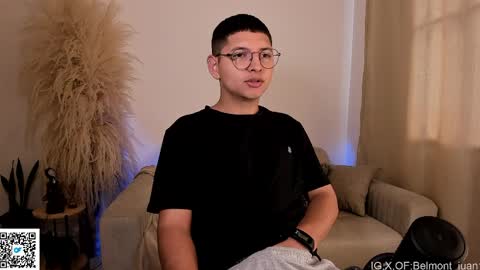 a_lejandro_0_8 online show from 04/07/26, 02:39