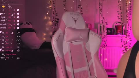 Snapshot of a_nice chatting on 02/03/25, 10:32 Anice online show from 02/03/25, 10:32