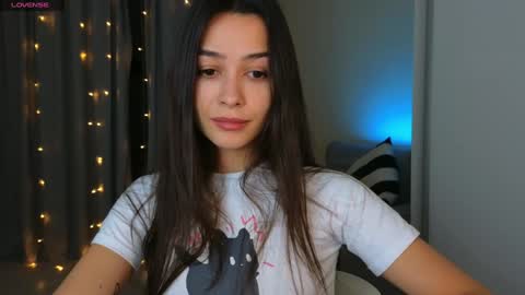 Mila and Jess online show from 01/01/25, 02:51