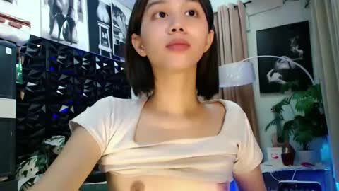 Lovely Yana  online show from 04/08/26, 12:16