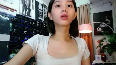 Lovely Yana  online show from 04/25/26, 11:57