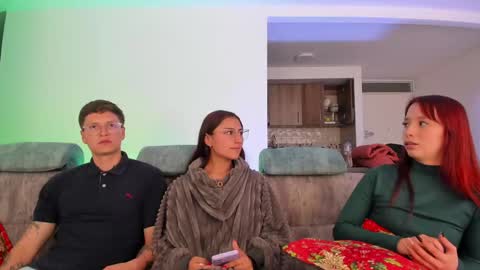 Snapshot of a_sexy_couple__ chatting on 12/07/24, 02:13 A Sexy Couple online show from 12/07/24, 02:13