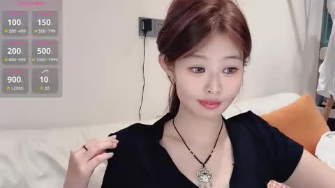 Snapshot of a_sweet_168_m chatting on 10/12/25, 02:38 a_sweet_168_m online show from 10/12/25, 02:38