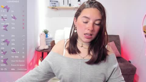 Snapshot of aaaaamy_1 chatting on 12/08/24, 10:03 Aamy online show from 12/08/24, 10:03