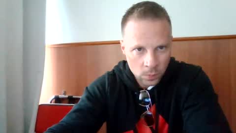 Long distance cumshot online show from 08/08/26, 10:50