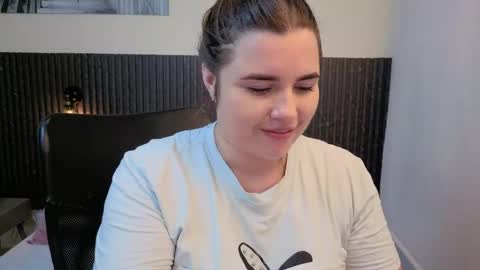 Abby Lee  online show from 05/01/26, 06:34