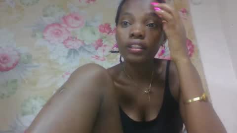 Snapshot of aadienne chatting on 03/29/26, 01:00 aadienne online show from 03/29/26, 01:00