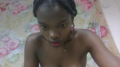 Snapshot of aadienne chatting on 03/30/26, 06:25 aadienne online show from 03/30/26, 06:25