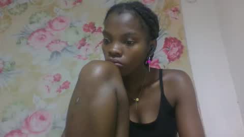 Snapshot of aadienne chatting on 03/31/26, 07:25 aadienne online show from 03/31/26, 07:25