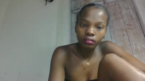 aadienne online show from 05/05/26, 08:44