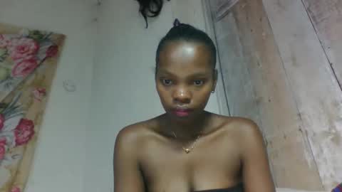 aadienne online show from 05/07/26, 06:41