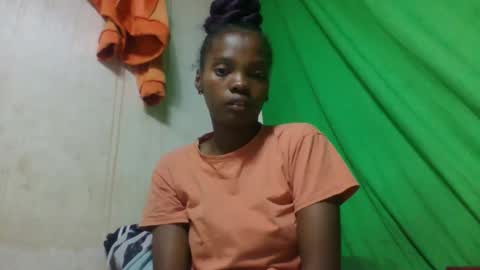 aadienne online show from 05/10/26, 10:04