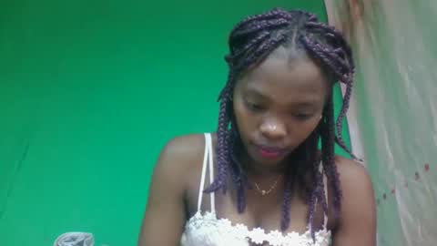 aadienne online show from 05/20/26, 08:09