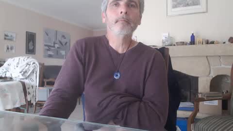 Snapshot of aalex1717 chatting on 12/15/24, 01:22 Aalex1717 online show from 12/15/24, 01:22