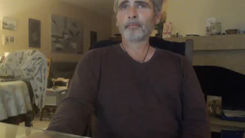 Snapshot of aalex1717 chatting on 12/15/24, 05:10 Aalex1717 online show from 12/15/24, 05:10