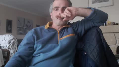 Snapshot of aalex1717 chatting on 12/18/24, 04:06 Aalex1717 online show from 12/18/24, 04:06