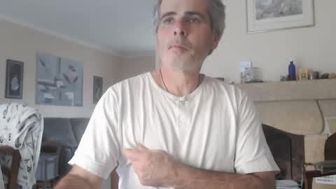 Snapshot of aalex1717 chatting on 12/19/24, 02:57 Aalex1717 online show from 12/19/24, 02:57