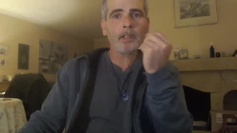 Snapshot of aalex1717 chatting on 12/23/24, 05:00 Aalex1717 online show from 12/23/24, 05:00