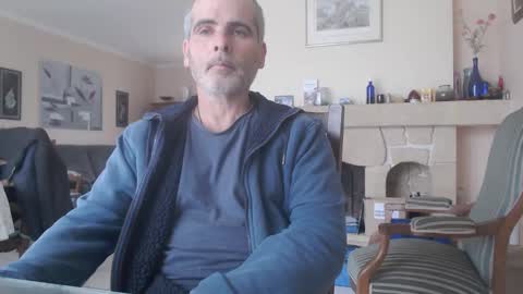 Snapshot of aalex1717 chatting on 12/24/24, 12:22 Aalex1717 online show from 12/24/24, 12:22