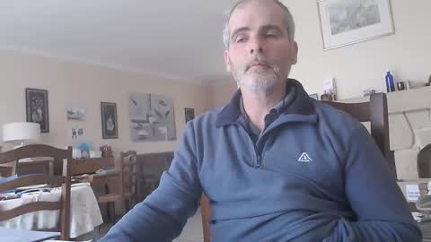 Snapshot of aalex1717 chatting on 12/27/24, 01:07 Aalex1717 online show from 12/27/24, 01:07