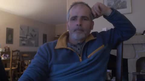 Snapshot of aalex1717 chatting on 01/02/25, 04:02 Aalex1717 online show from 01/02/25, 04:02