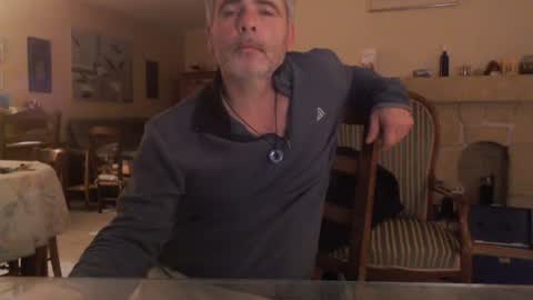 Snapshot of aalex1717 chatting on 01/12/25, 05:56 Aalex1717 online show from 01/12/25, 05:56