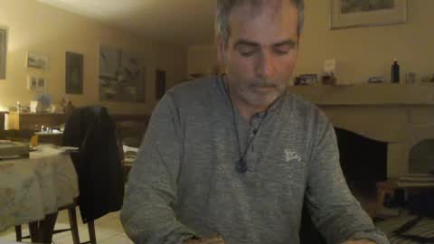 Snapshot of aalex1717 chatting on 01/19/25, 06:21 Aalex1717 online show from 01/19/25, 06:21