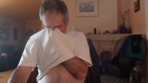 Snapshot of aalex1717 chatting on 01/25/25, 09:35 Aalex1717 online show from 01/25/25, 09:35