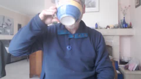 Snapshot of aalex1717 chatting on 01/29/25, 10:48 Aalex1717 online show from 01/29/25, 10:48