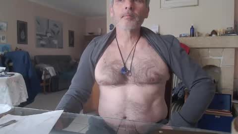 Snapshot of aalex1717 chatting on 01/31/25, 01:23 Aalex1717 online show from 01/31/25, 01:23