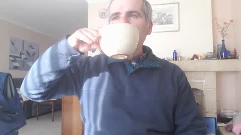 Snapshot of aalex1717 chatting on 02/02/25, 12:24 Aalex1717 online show from 02/02/25, 12:24