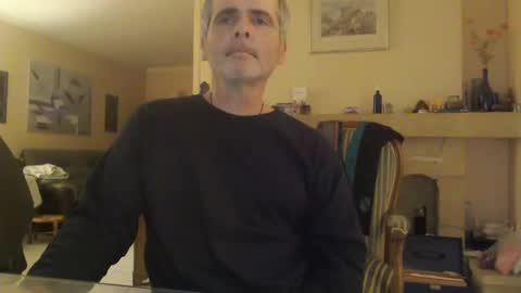 Snapshot of aalex1717 chatting on 02/05/25, 10:01 Aalex1717 online show from 02/05/25, 10:01