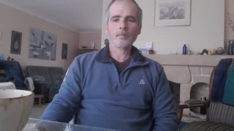 Snapshot of aalex1717 chatting on 02/09/25, 07:38 Aalex1717 online show from 02/09/25, 07:38