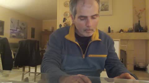 Snapshot of aalex1717 chatting on 02/13/25, 09:06 Aalex1717 online show from 02/13/25, 09:06