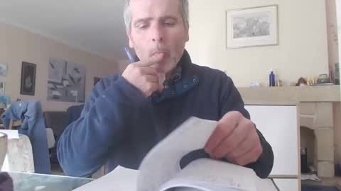 Snapshot of aalex1717 chatting on 02/15/25, 12:43 Aalex1717 online show from 02/15/25, 12:43