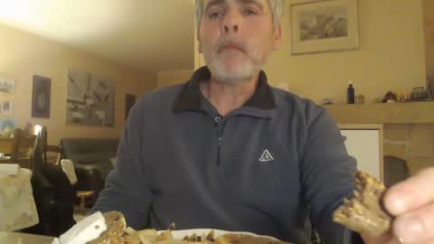 Snapshot of aalex1717 chatting on 02/15/25, 06:55 Aalex1717 online show from 02/15/25, 06:55