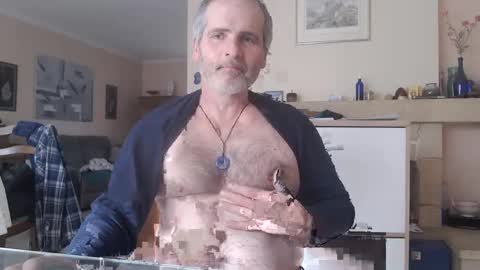 Snapshot of aalex1717 chatting on 02/18/25, 01:55 Aalex1717 online show from 02/18/25, 01:55