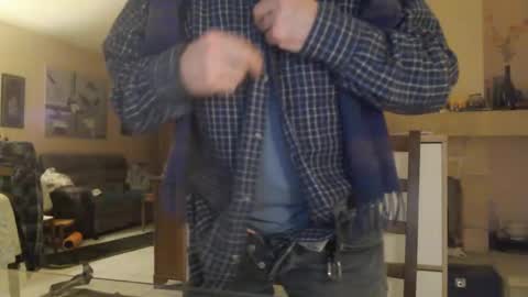 Snapshot of aalex1717 chatting on 02/21/25, 06:04 Aalex1717 online show from 02/21/25, 06:04