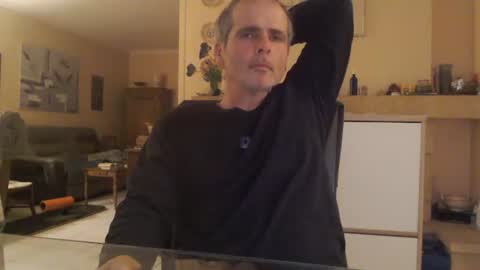 Snapshot of aalex1717 chatting on 02/24/25, 09:31 Aalex1717 online show from 02/24/25, 09:31